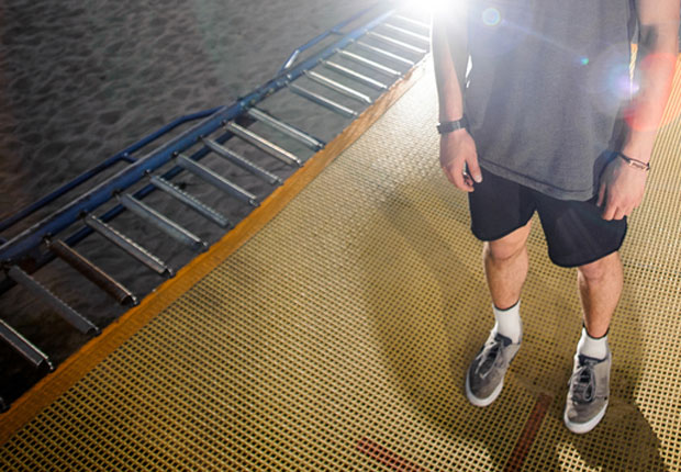 Скочио на трамболину и умро